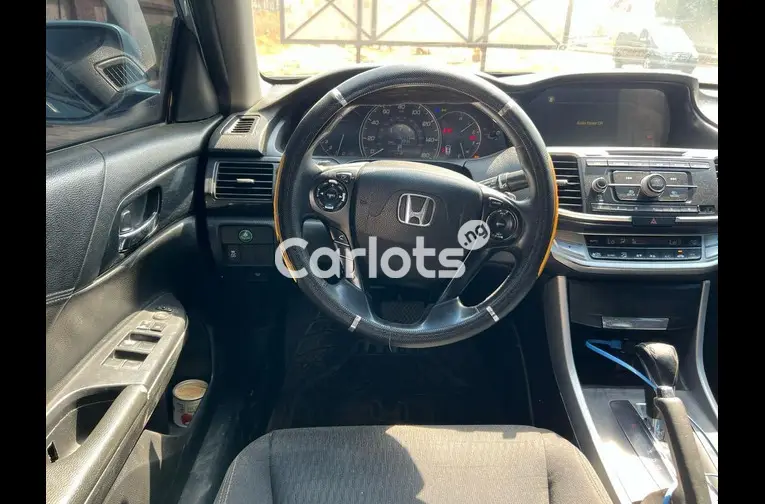 2013 HONDA ACCORD SPORT - 2/5