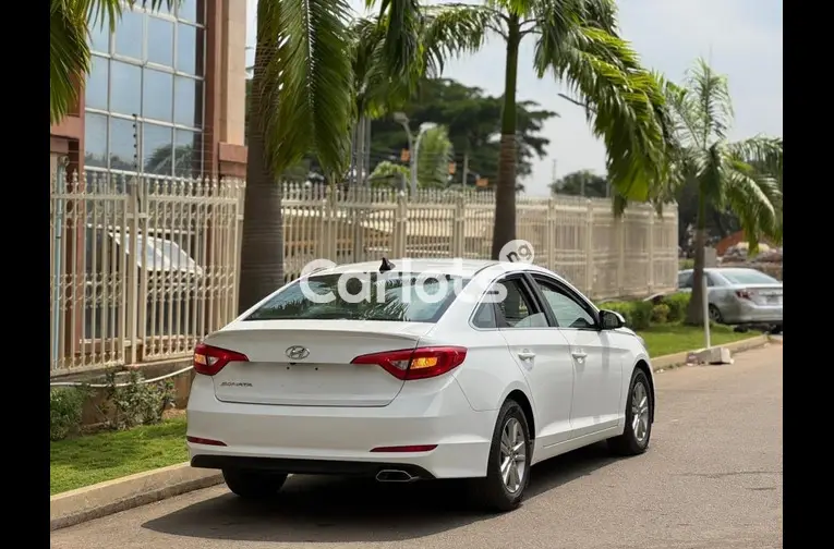 2017 HYUNDAI SONATA - 4/5