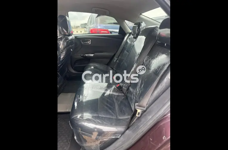 Distress Foreign used 2014 Toyota Avalon XLE - 3/5