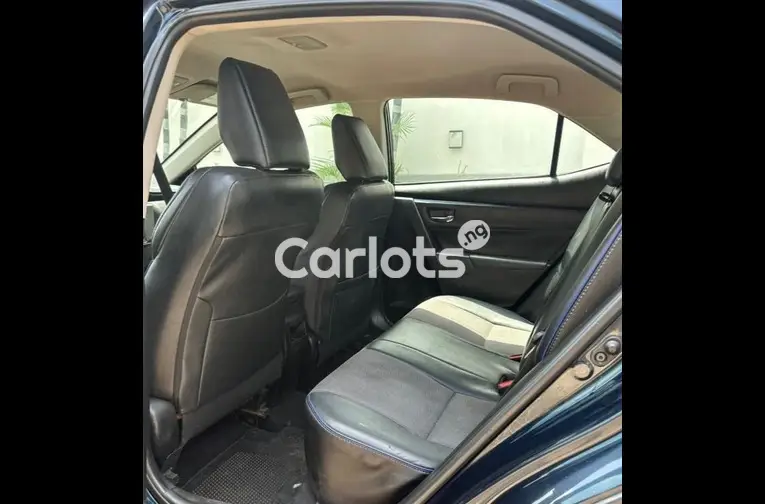 2018 TOYOTA COROLLA SE - 4/5