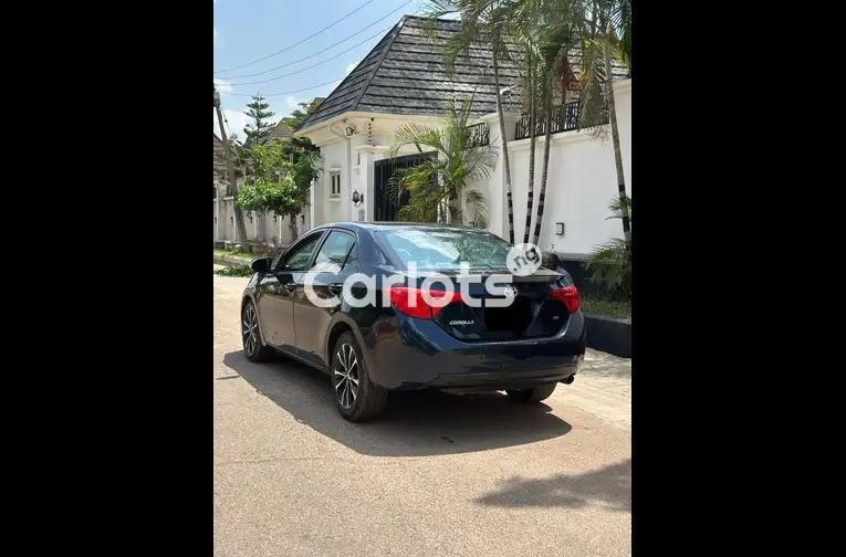 2018 TOYOTA COROLLA SE - 5/5