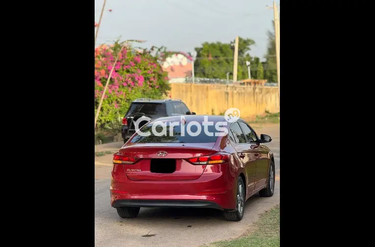 2018 HYUNDAI ELANTRA - 4/5