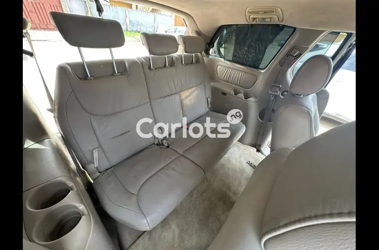 2005 TOYOTA SIENNA XLE - 4/5