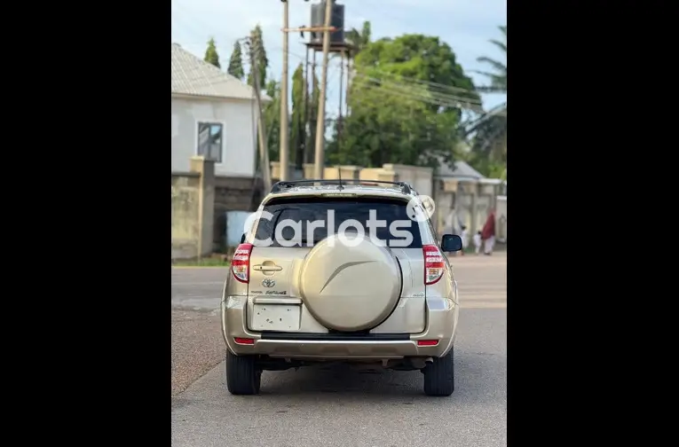 2011 TOYOTA RAV4 - 4/5