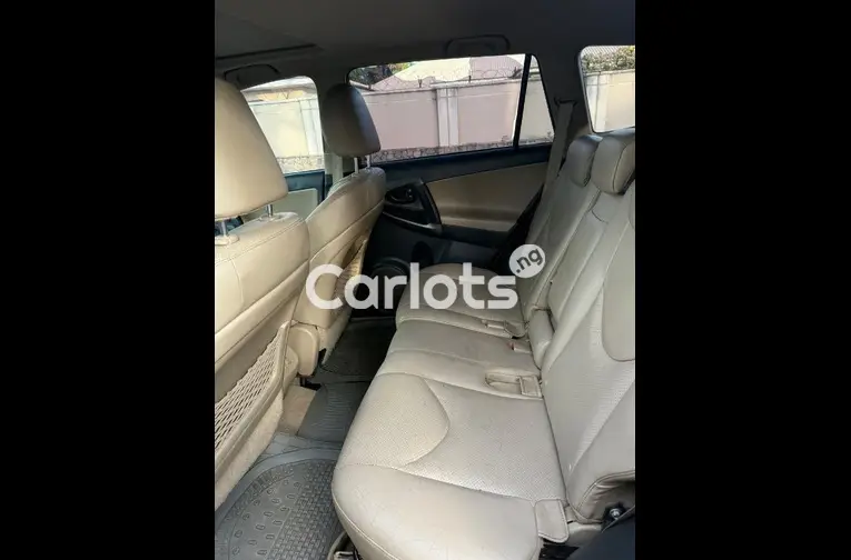 2011 TOYOTA RAV4 - 5/5