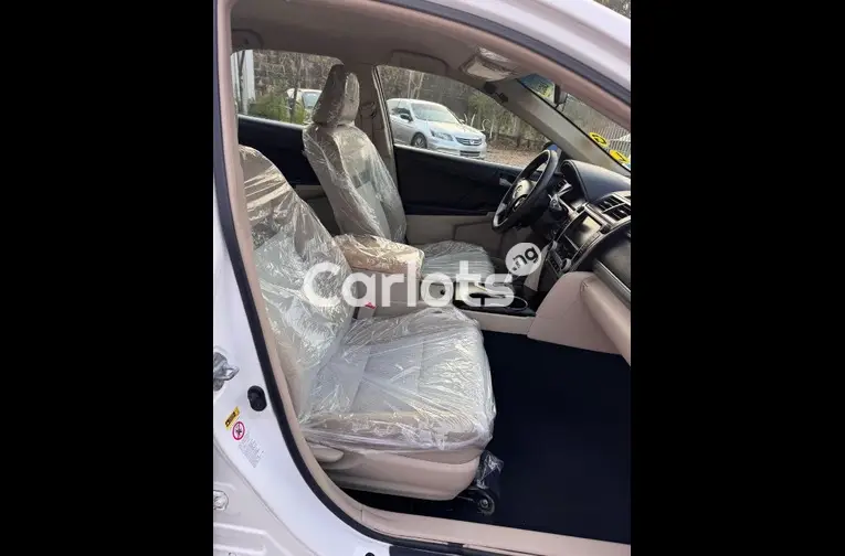 NEW ARRIVAL FOREIGN USED 2013 TOYOTA CAMRY LE - 3/5