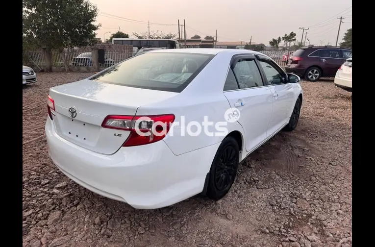 NEW ARRIVAL FOREIGN USED 2013 TOYOTA CAMRY LE - 5/5
