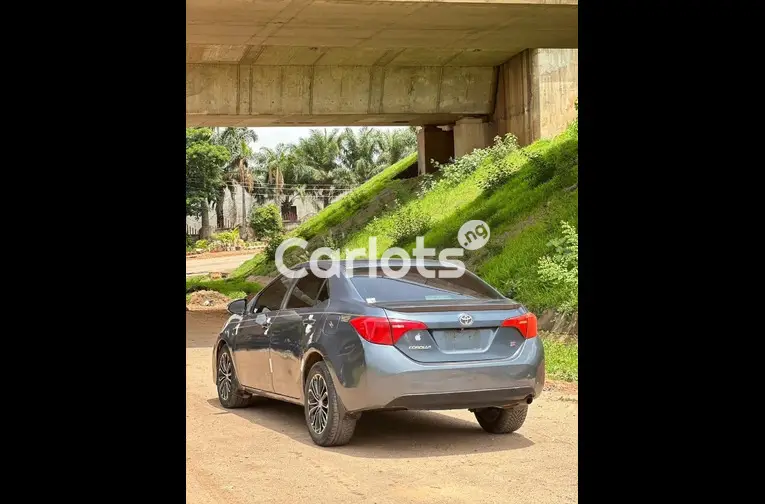 2018 UPGRADED TOYOTA COROLLA S - 4/5