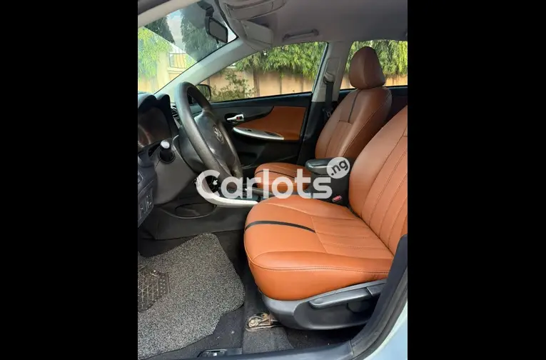 2008 TOYOTA COROLLA - 3/5