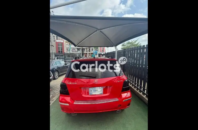 CLEAN 2010 MERCEDES BENZ GLK350 4MATIC - 5/5