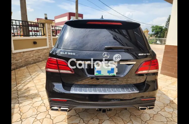 CLEAN 2017 MERCEDES BENZ GLE550 AMG - 5/5