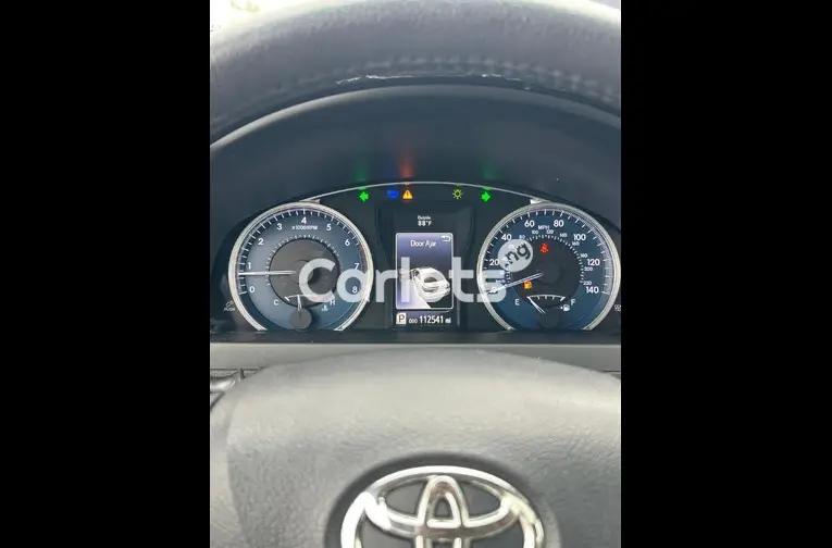 FOREIGN USED 2015 TOYOTA CAMRY XLE V6 - 2/5