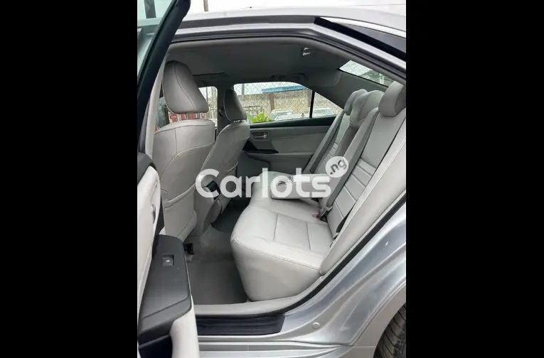 FOREIGN USED 2015 TOYOTA CAMRY XLE V6 - 4/5