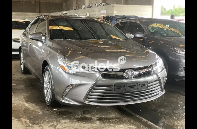 Foreign Used 2016 Toyota camry Xse