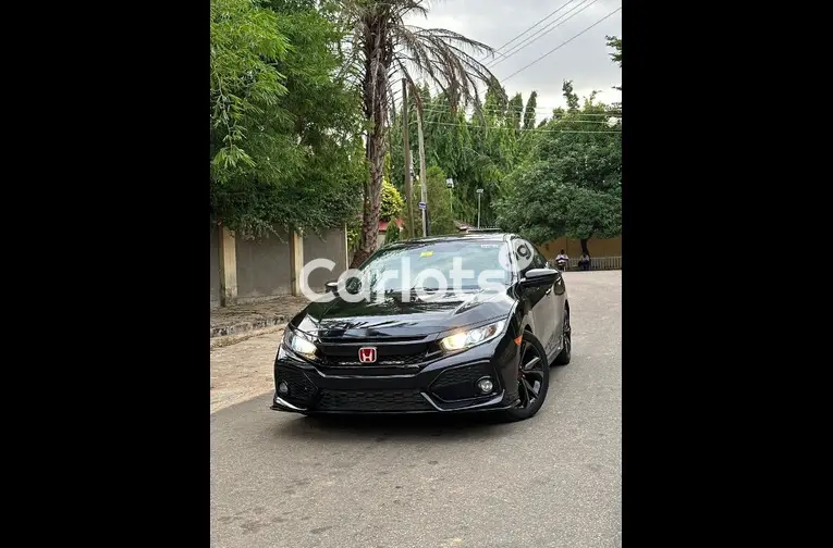 FOREIGN USED 2017 HONDA CIVIC SPORT - 2/5