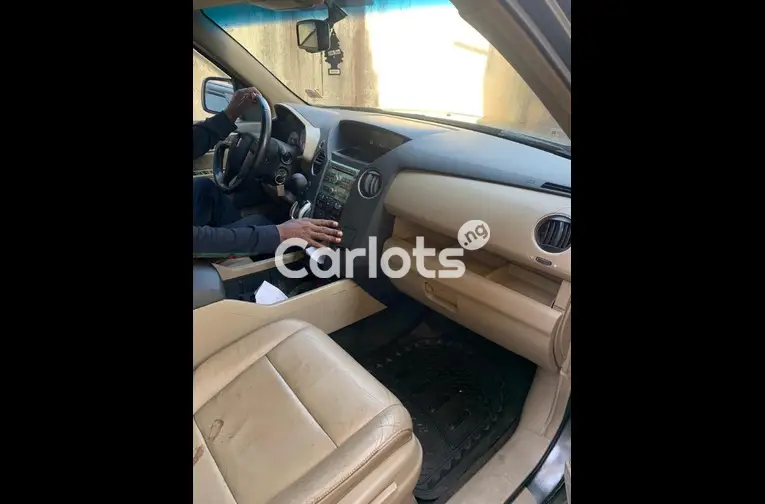 CLEAN FIRST BODY 2009 HONDA PILOT 4WD - 2/5