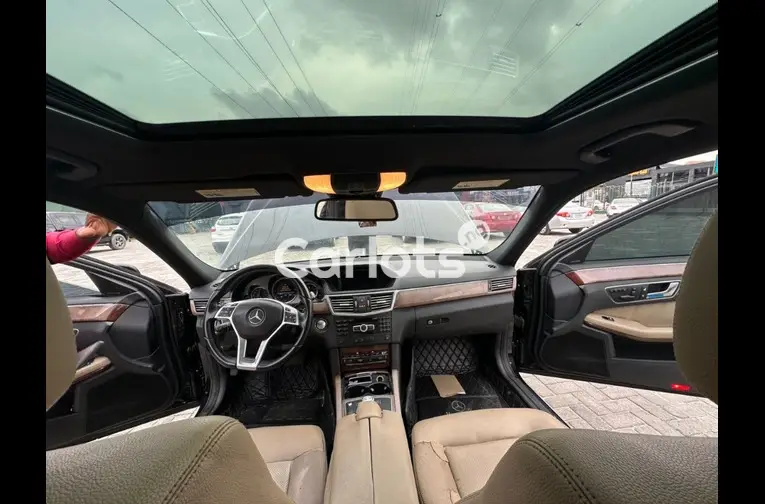 CLEAN 2013 MERCEDES BENZ E350 4MATIC - 2/5