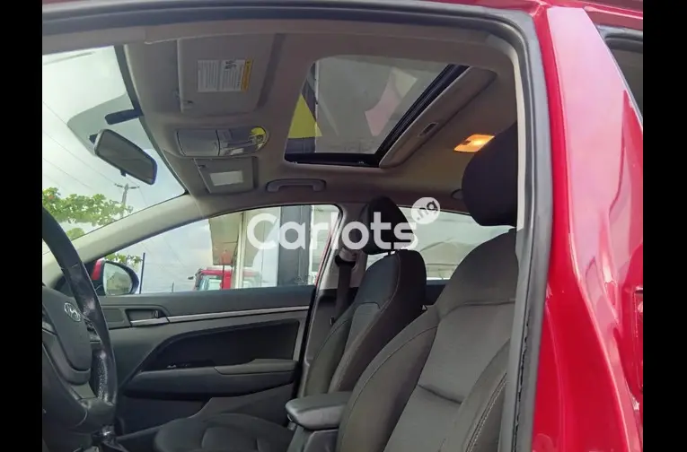 FOREIGN USED 2017 HYUNDAI ELANTRA - 3/5