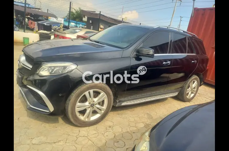 CLEAN 2016 MERCEDES BENZ GLE350