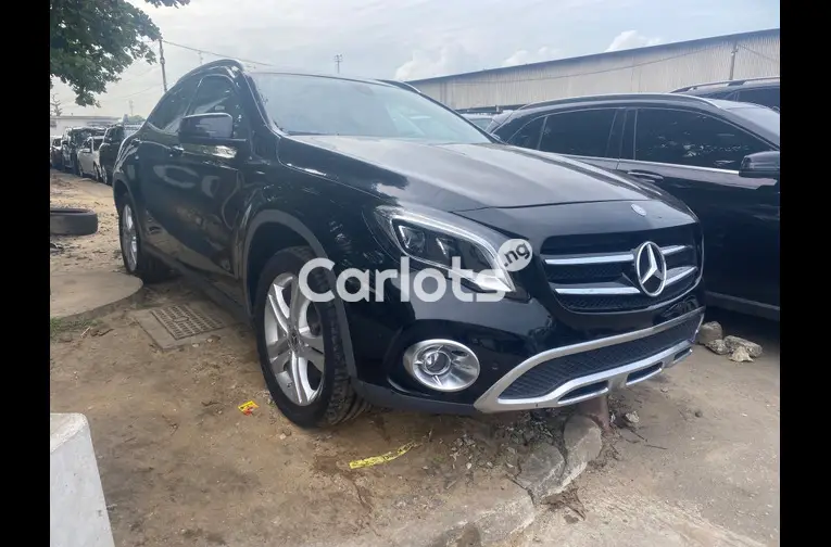 Foreign Used 2018 Mercedes Benz gla250 - 1/5