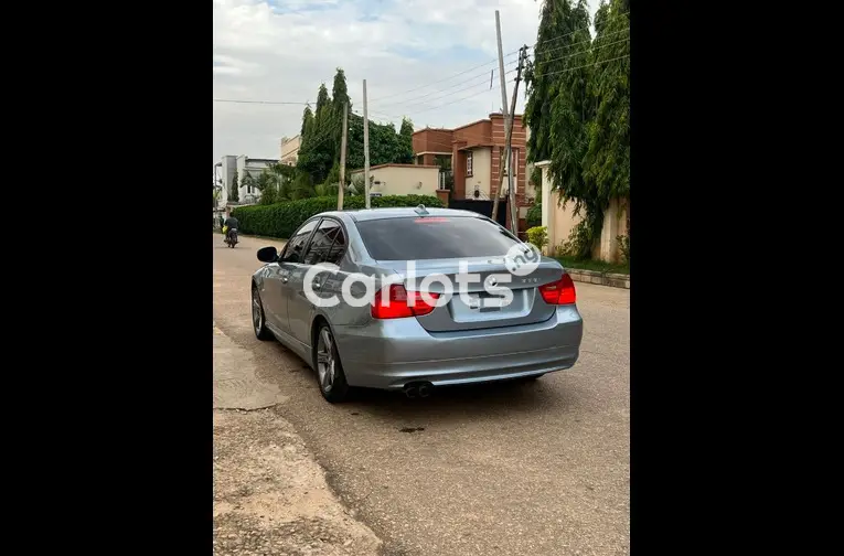 2010 BMW 3 SERIES 328i - 5/5