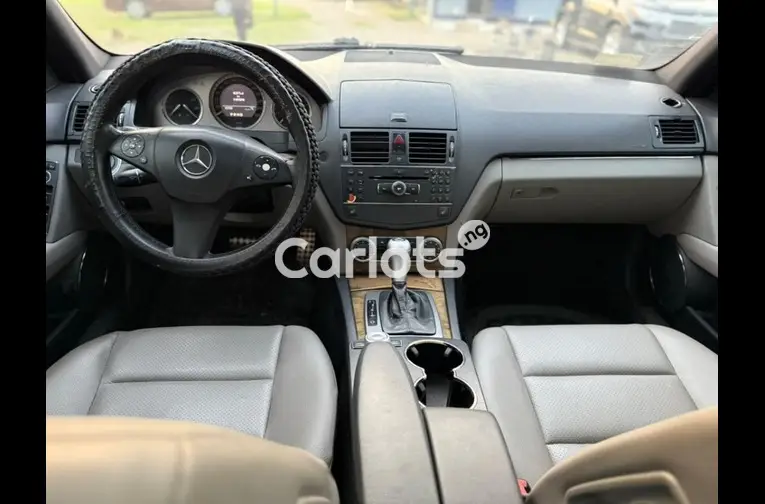2008 MERCEDES BENZ C300 - 3/5