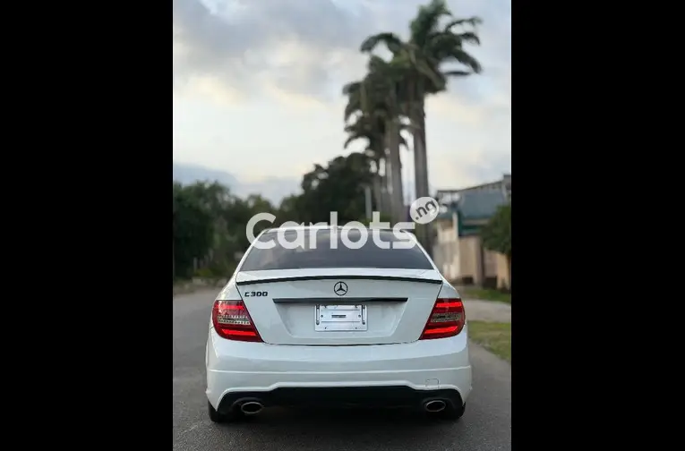 2012 MERCEDES BENZ C300 - 5/5