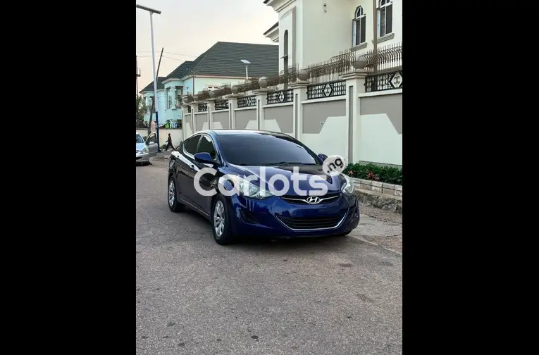 2012 HYUNDAI ELANTRA - 1/4