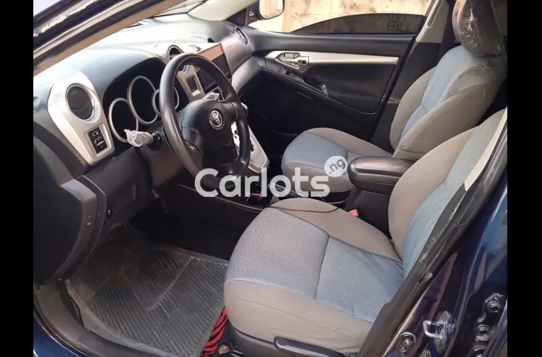 2009 TOYOTA MATRIX S - 2/5