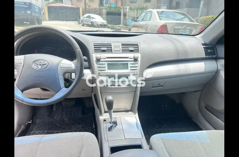 FOREIGN USED 2008 TOYOTA CAMRY HYBRID - 2/5