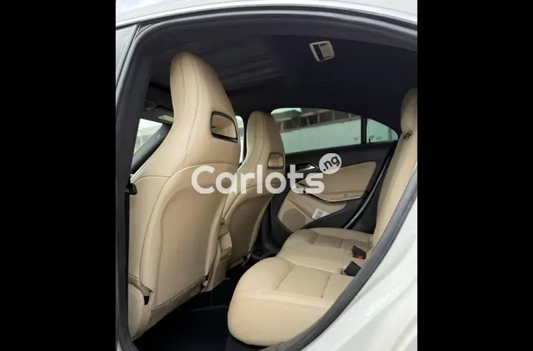 2014 MERCEDES BENZ CLA250 - 4/5