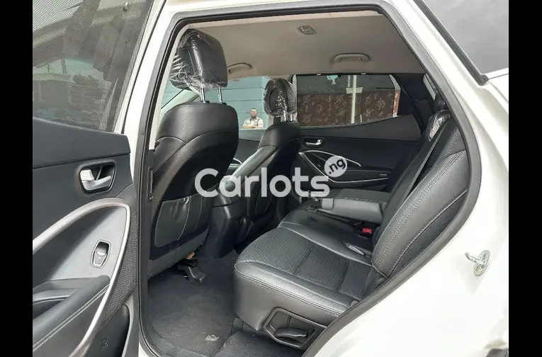 FOREIGN USED 2015 HYUNDAI SANTA FE - 3/5