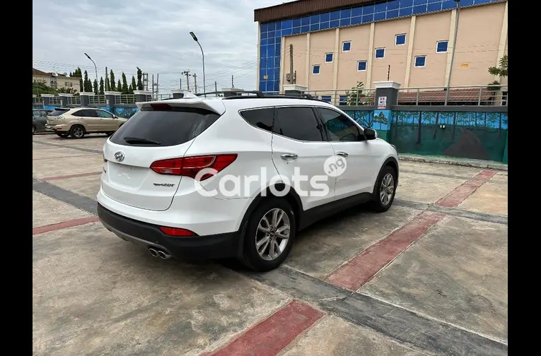 FOREIGN USED 2015 HYUNDAI SANTA FE - 4/5