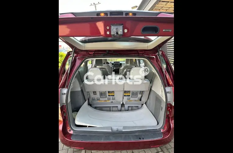 FOREIGN USED 2015 TOYOTA SIENNA LE WITH CCTV - 4/5