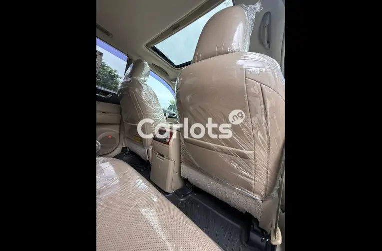 Foreign used 2013 Toyota Highlander - 3/5