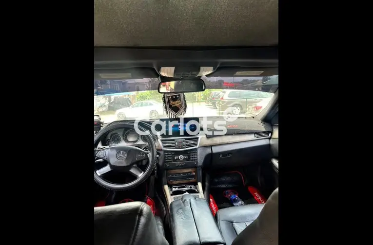 2010 MERCEDES BENZ E350 - 3/5