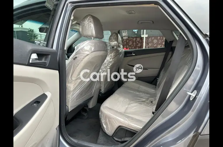 FOREIGN USED 2016 HYUNDAI TUCSON - 4/5