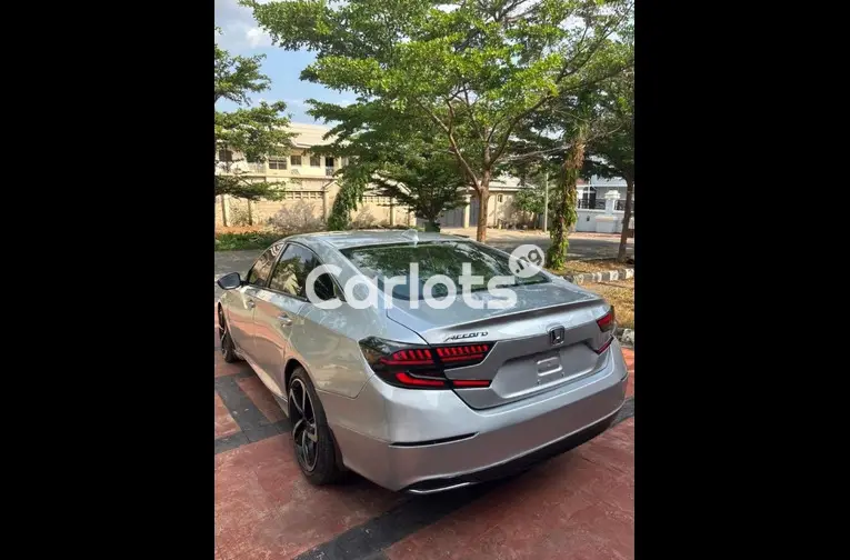 2019 HONDA ACCORD - 4/5