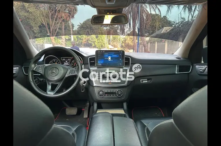 DISTRESS SALE 2017 UPGRADED MERCEDES BENZ GLE350 - 3/5