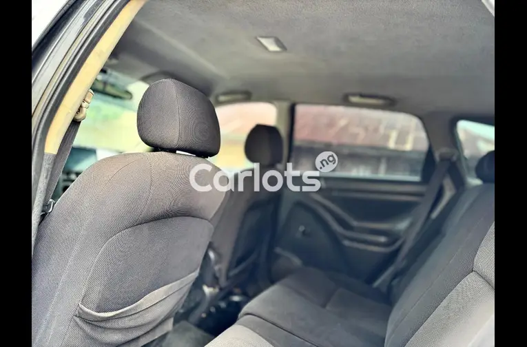 2003 PONTIAC VIBE - 3/5