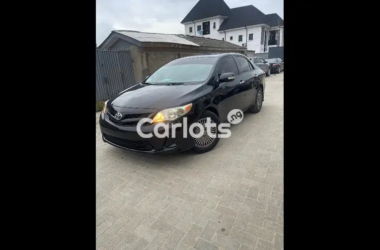 CLEAN 2010 TOYOTA COROLLA - 1/5