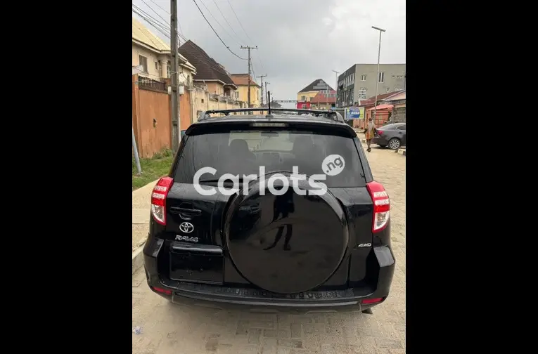 CLEAN 2012 TOYOTA RAV4 4WD - 5/5