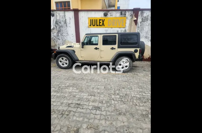 CLEAN 2013 UPGRADED TO 2020 JEEP WRANGLER - 4/5