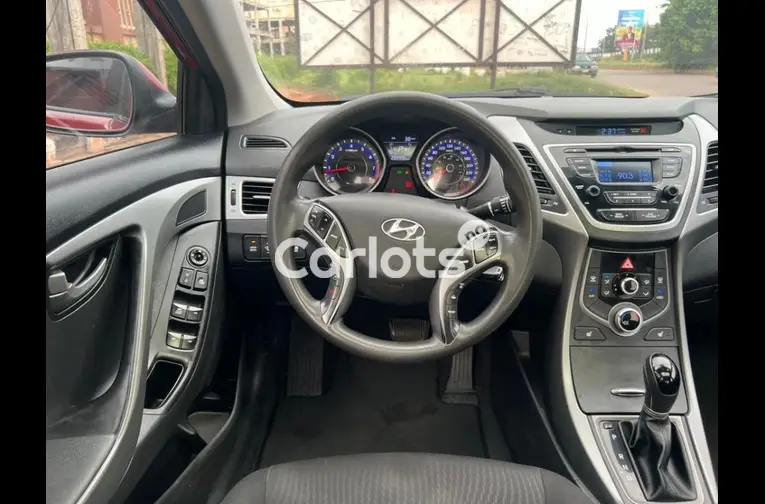 FOREIGN USED 2015 HYUNDAI ELANTRA - 2/5