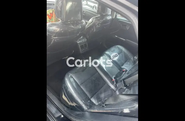 FOREIGN USED 2016 TOYOTA AVALON XLE V6 - 3/5