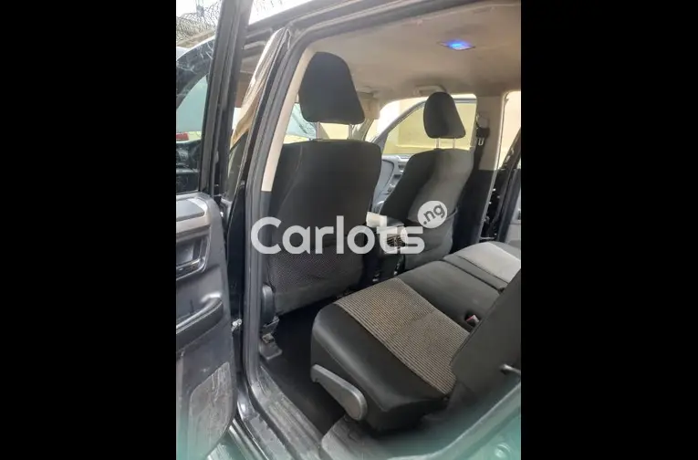 FEW MONTHS USED 2014 TOYOTA 4RUNNER - 3/5