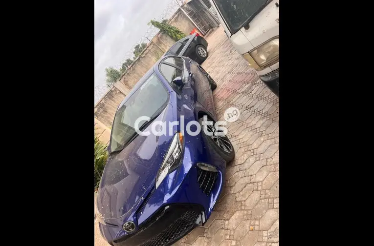 FOREIGN USED 2017 TOYOTA COROLLA SE