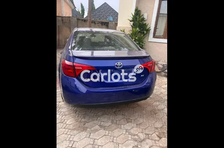 FOREIGN USED 2017 TOYOTA COROLLA SE - 5/5
