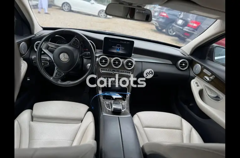 2016 KEYLESS MERCEDES BENZ C300 - 3/5