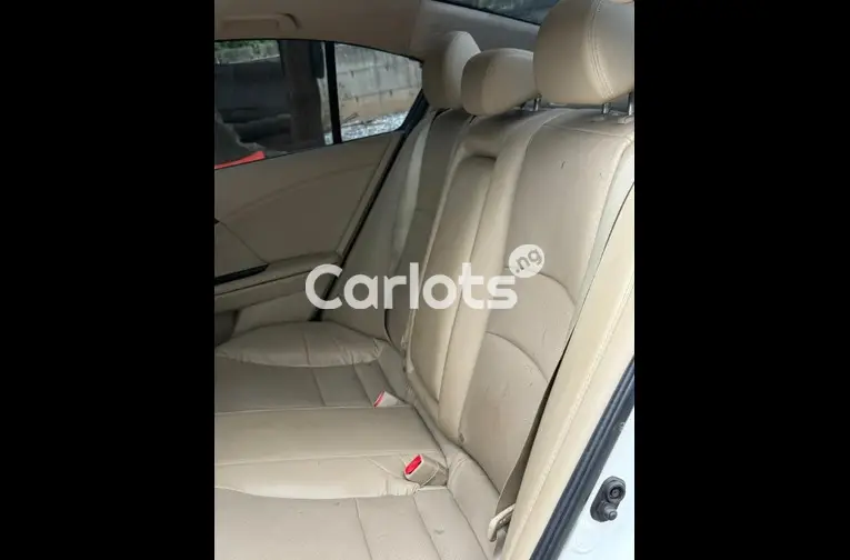 2016 KEYLESS HONDA ACCORD SPORT - 4/5